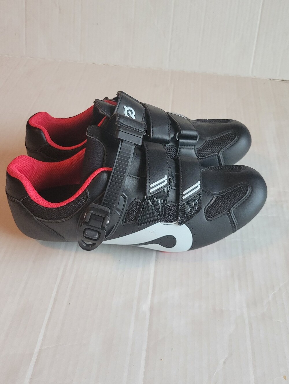 Peloton Cycling Shoes with Buckle Closure in Black and Red Size 40